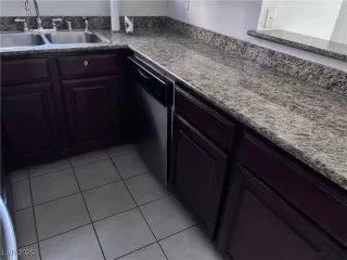 Photo #5: 2647079 Listing 