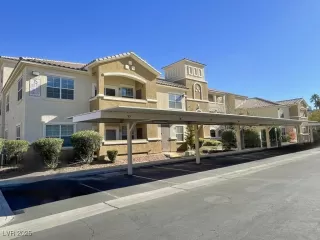 Photo #1: 2647099 Listing