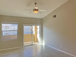 Photo #5: 2647099 Listing