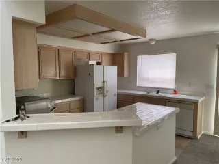 Photo #1: 2647176 Listing 