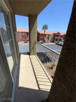 Photo #2: 2647186 Listing 