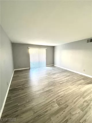 Photo #1: 2647208 Listing 