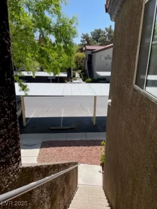 Photo #2: 2647211 Listing 