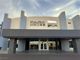 Photo #1: 2647217 Listing