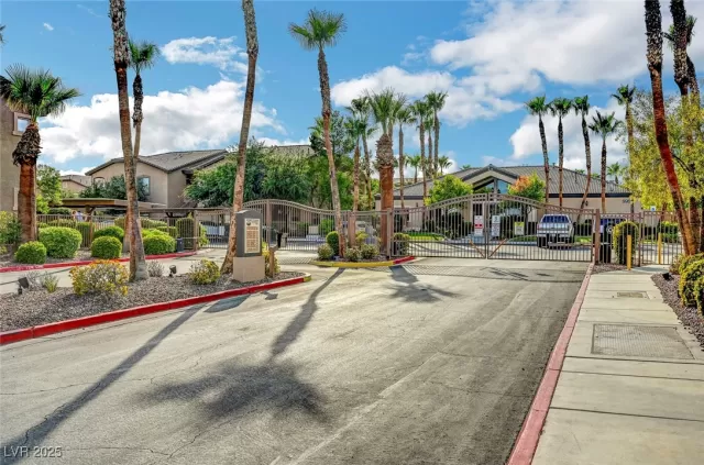 MLS: 2647227 Condo For Sale