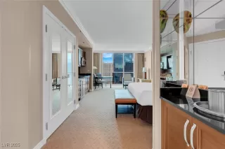 Photo #2: 2647243 Listing