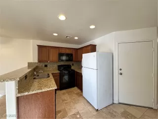 Photo #5: 2647255 Listing 