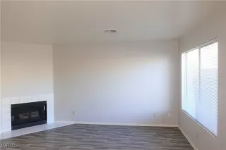 Photo #4: 2647297 Listing