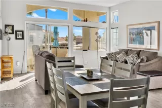 Photo #1: 2647318 Listing