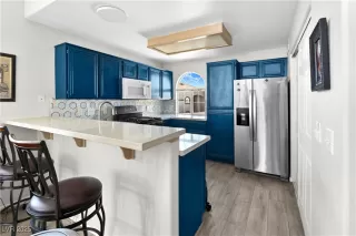 Photo #6: 2647318 Listing