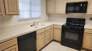 Photo #3: 2647324 Listing 