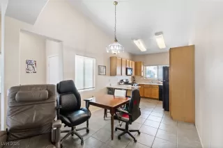 Photo #4: 2647342 Listing