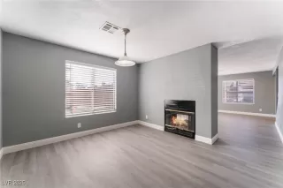 Photo #5: 2647347 Listing