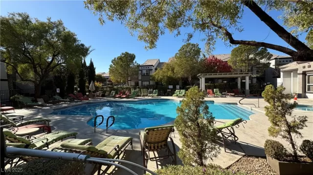 MLS: 2647421 Condo For Sale