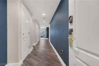 Photo #4: 2647427 Listing