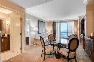 Photo #2: 2647432 Listing