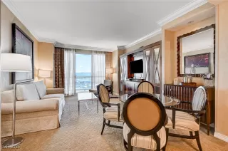 Photo #3: 2647432 Listing