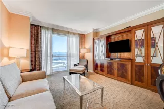 Photo #6: 2647432 Listing