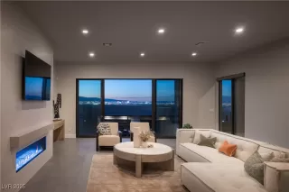 Photo #5: 2647461 Listing 