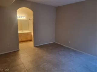 Photo #5: 2647480 Listing 