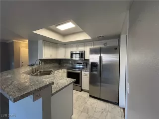 Photo #1: 2647523 Listing 