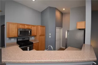 Photo #6: 2647524 Listing 