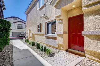 Photo #3: 2647579 Listing