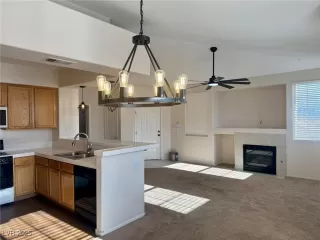 Photo #1: 2647635 Listing 