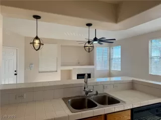 Photo #4: 2647635 Listing 