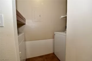 Photo #6: 2647637 Listing