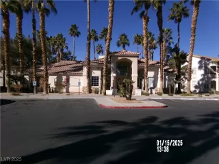 Photo #1: 2647639 Listing