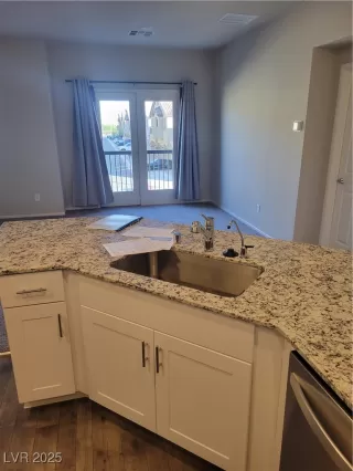 Photo #5: 2647647 Listing 