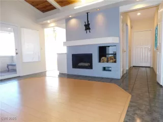 Photo #6: 2647657 Listing 