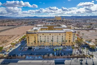 Photo #1: 2647669 Listing