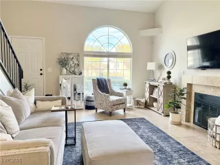 Photo #4: 2647712 Listing