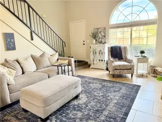 Photo #5: 2647712 Listing