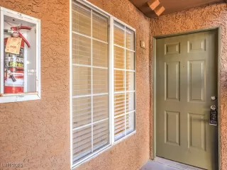 Photo #4: 2647758 Listing 