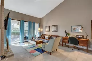 Photo #2: 2647774 Listing 