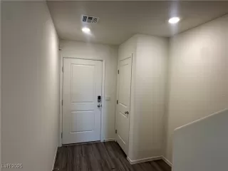 Photo #3: 2647783 Listing 