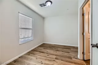 Photo #4: 2647794 Listing