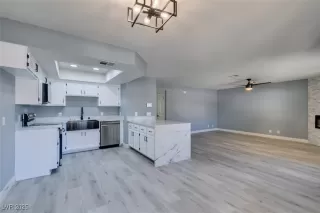 Photo #4: 2647806 Listing