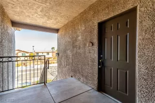 Photo #4: 2647807 Listing