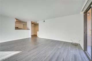 Photo #6: 2647808 Listing 