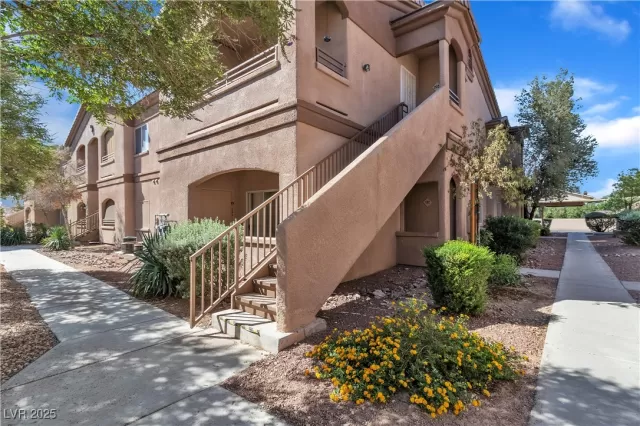 MLS: 2647811 Condo For Sale