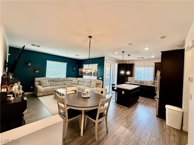 MLS: 2647813 Condo For Sale