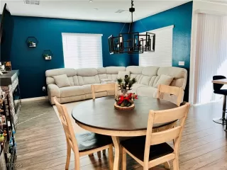 Photo #5: 2647813 Listing 