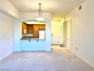 Photo #4: 2647829 Listing 