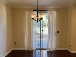 Photo #6: 2647838 Listing 