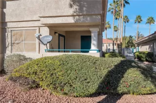 Photo #1: 2647840 Listing 