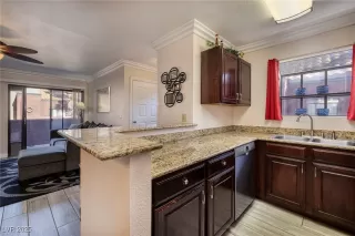 Photo #6: 2647849 Listing